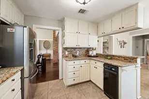 3229 David Dr, Hurst, TX 76054 - Photo 17