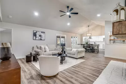 229 Lansford Drive, Benbrook, TX 76126 - Photo 5