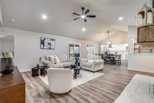 229 Lansford Dr, Benbrook, TX 76126 - Photo 5