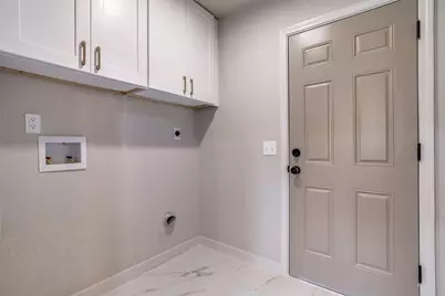 229 Lansford Drive, Benbrook, TX 76126 - Photo 13