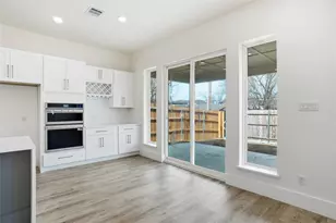 125 Palm Ln, Roanoke, TX 76262 - Photo 15