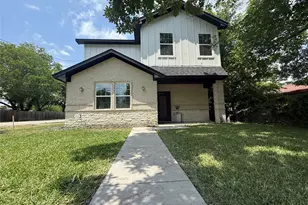 201 E 10th St, Kaufman, TX 75142 - Photo 1