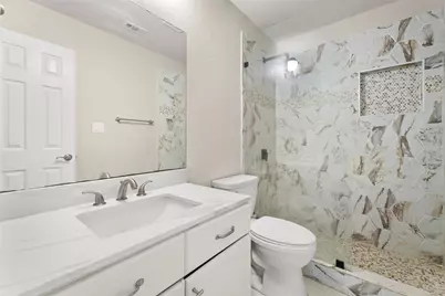 305 Parkwood Drive, Lakewood Village, TX 75068 - Photo 17