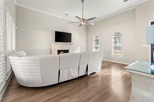 305 Parkwood Dr, Little Elm, TX 75068 - Photo 7