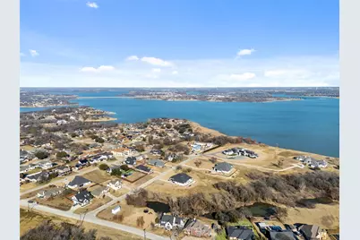 305 Parkwood Drive, Lakewood Village, TX 75068 - Photo 31