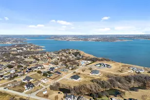 305 Parkwood Dr, Little Elm, TX 75068 - Photo 31