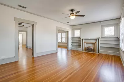 911 W Chambers Street, Cleburne, TX 76033 - Photo 9