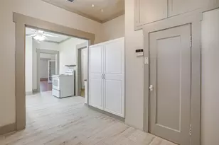 911 W Chambers St, Cleburne, TX 76033 - Photo 15