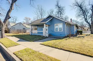 911 W Chambers St, Cleburne, TX 76033 - Photo 1