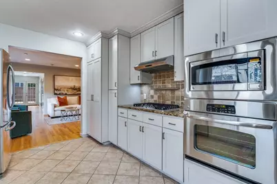 9702 Lakemont Drive, Dallas, TX 75220 - Photo 7