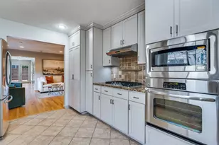 9702 Lakemont Dr, Dallas, TX 75220 - Photo 7