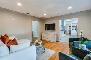 9702 Lakemont Dr, Dallas, TX 75220 - Photo 9