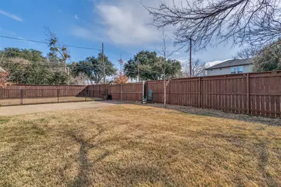 9702 Lakemont Drive, Dallas, TX 75220 - Photo 23