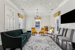 907 S Robinson St, Cleburne, TX 76031 - Photo 9