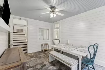 907 S Robinson Street, Cleburne, TX 76031 - Photo 17