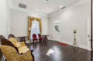 907 S Robinson St, Cleburne, TX 76031 - Photo 7