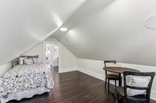 907 S Robinson St, Cleburne, TX 76031 - Photo 27