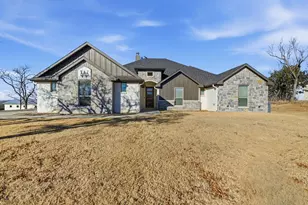 1025 Churchill Ln, Millsap, TX 76066 - Photo 1