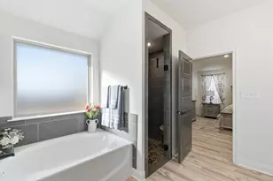 1025 Churchill Ln, Millsap, TX 76066 - Photo 7