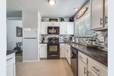 1321 Colony Street, Flower Mound, TX 75028 - Photo 11