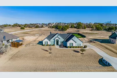 612 Bent Tree Lane, Weatherford, TX 76085 - Photo 1