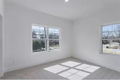 710 W White Avenue, McKinney, TX 75069 - Photo 21