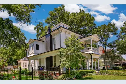 319 S Denton Street, Gainesville, TX 76240 - Photo 25