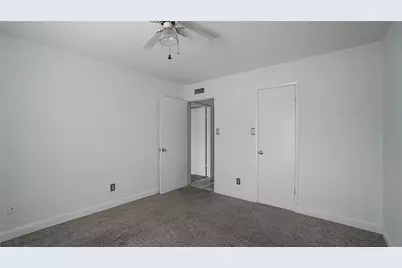 2115 Chatsworth Road, Carrollton, TX 75007 - Photo 21