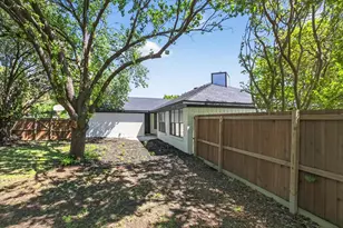 1541 Sunswept Terrace, Lewisville, TX 75077 - Photo 35