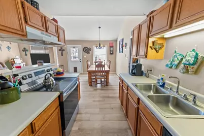 203 W Lee Avenue, Whitney, TX 76692 - Photo 27