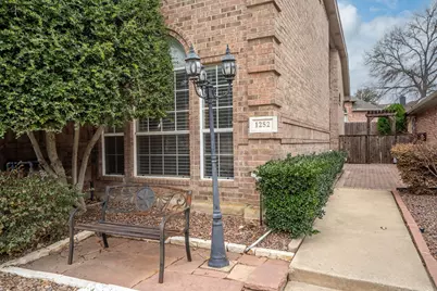 1252 Royal Crescent Drive, Bedford, TX 76021 - Photo 5