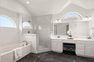 1252 Royal Crescent Dr, Bedford, TX 76021 - Photo 29