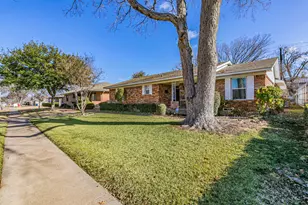 3910 Douglas Dr, Garland, TX 75041 - Photo 23