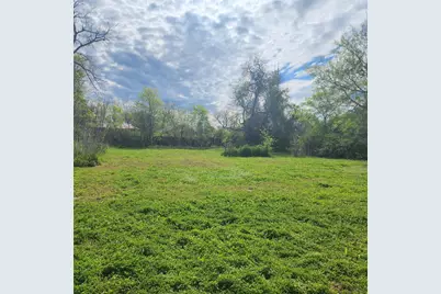 2927 Wellington Street, Greenville, TX 75401 - Photo 3