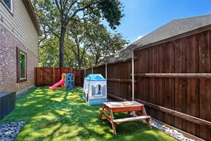 2828 Northwood St, Grapevine, TX 76051 - Photo 23