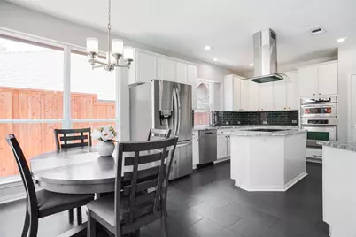 2828 Northwood Street, Grapevine, TX 76051 - Photo 9