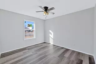 111 Lorie St, Alvarado, TX 76009 - Photo 13