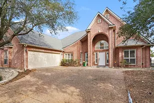 7006 Stone Bluff Ct, Granbury, TX 76048 - Photo 5