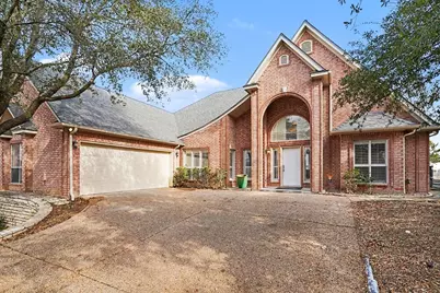 7006 Stone Bluff Court, Granbury, TX 76048 - Photo 3