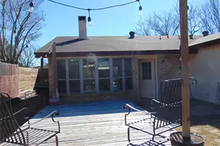 10835 Hayfield Dr, Dallas, TX 75238 - Photo 19