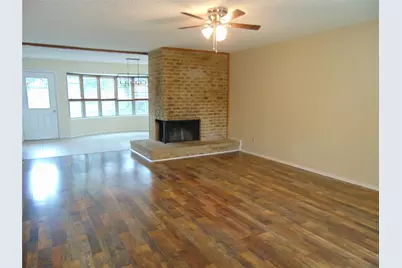 10835 Hayfield Drive, Dallas, TX 75238 - Photo 3