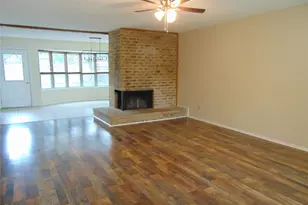 10835 Hayfield Dr, Dallas, TX 75238 - Photo 3