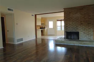 10835 Hayfield Dr, Dallas, TX 75238 - Photo 7