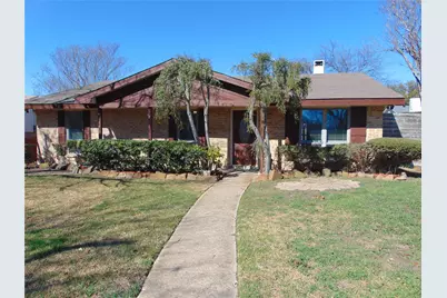 10835 Hayfield Drive, Dallas, TX 75238 - Photo 21