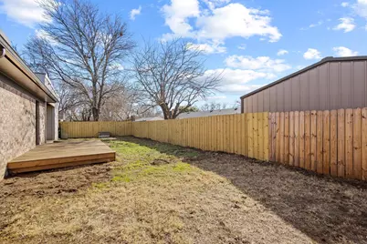 1216 W Lamberth Road, Sherman, TX 75092 - Photo 33