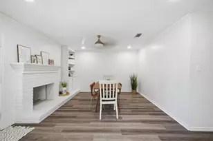 907 Roaring Springs Rd, Fort Worth, TX 76114 - Photo 15