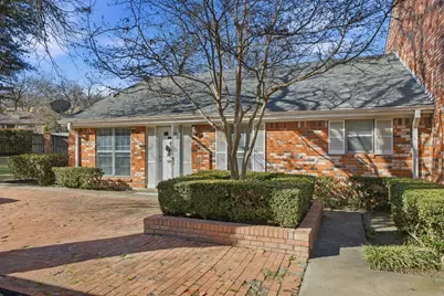 907 Roaring Springs Road, Fort Worth, TX 76114 - Photo 1