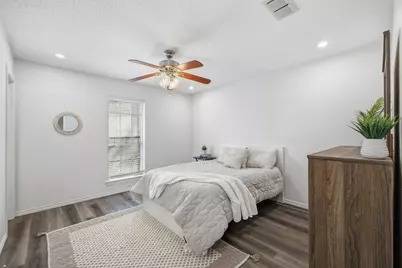 907 Roaring Springs Road, Fort Worth, TX 76114 - Photo 19