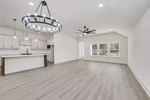 2017 Shady Crk Xing, Azle, TX 76020 - Photo 13