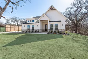 2017 Shady Crk Xing, Azle, TX 76020 - Photo 5